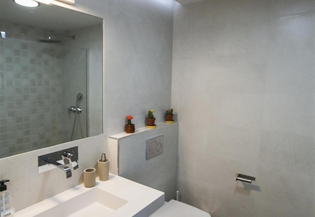 Super Front Line Modern New Apartm Nerja Exterior photo